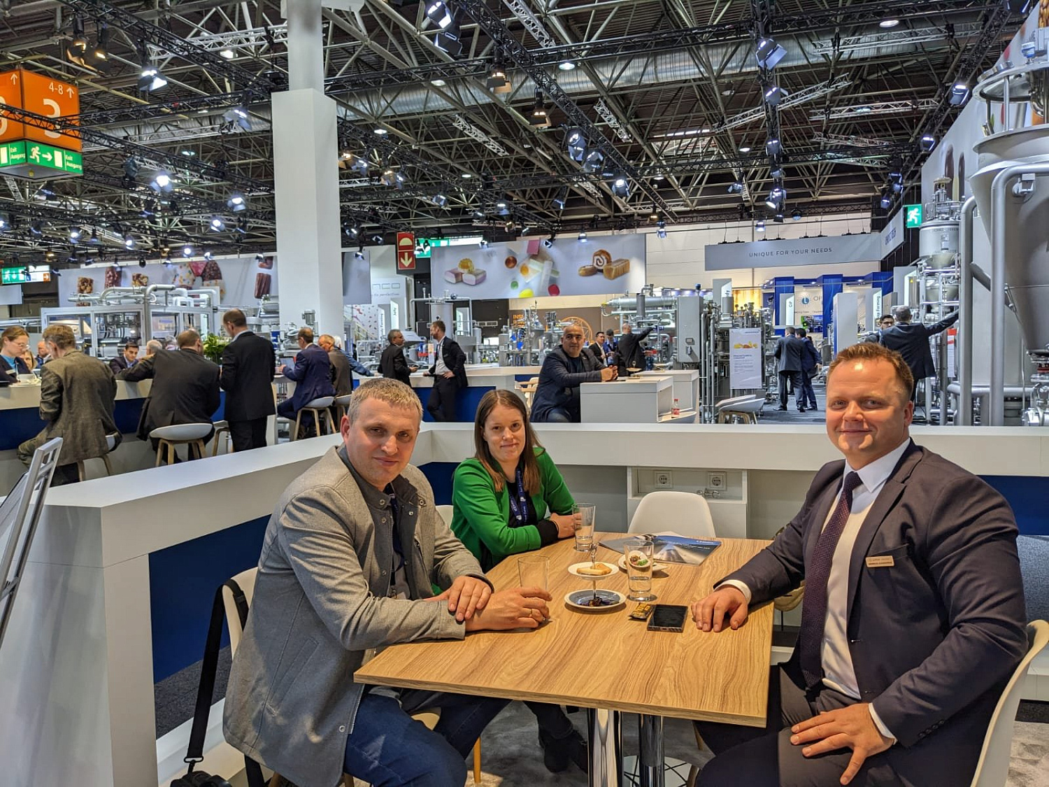 Приглашаем на стенды наших партнеров!